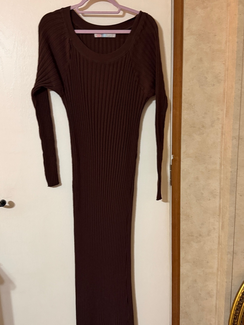 Scoop Neck Ribbed Maxi Dress in Deep Brown